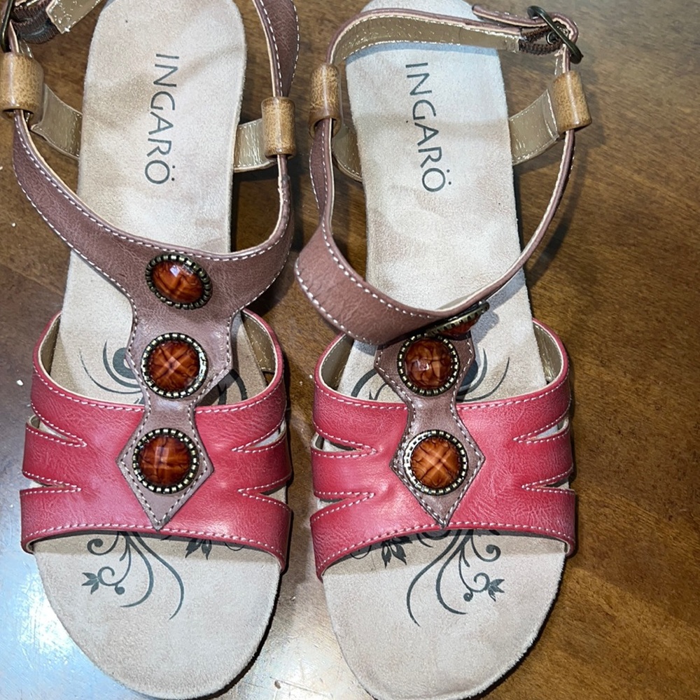 Womens sandal